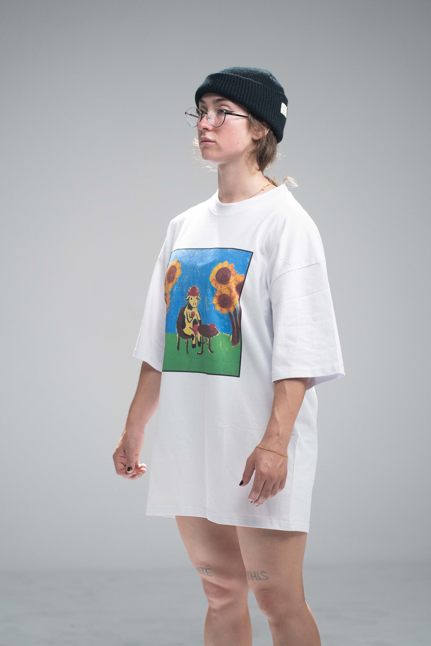 Tea time Beef Premium Oversized Tee